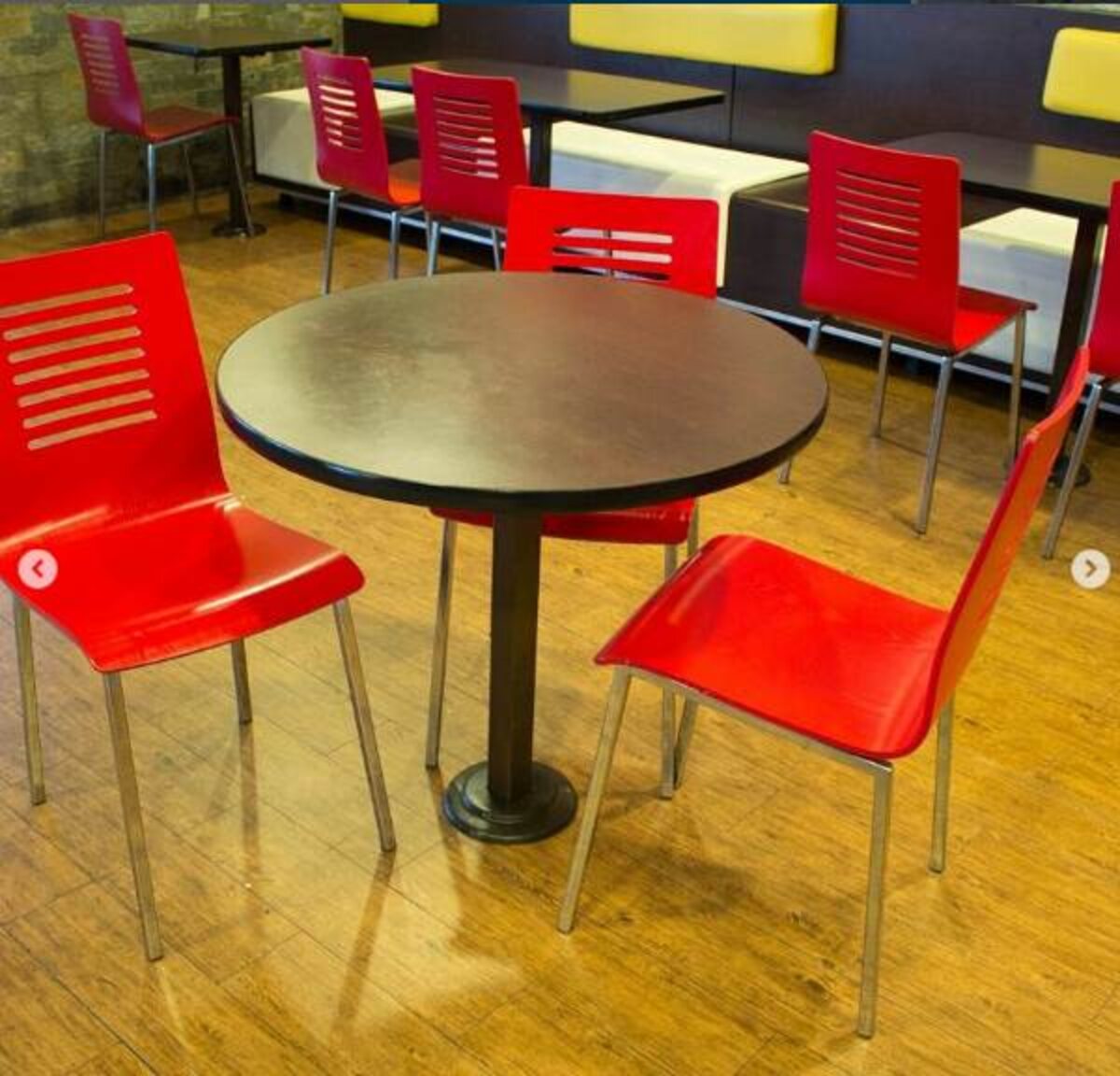 Restaurante equipado por M4